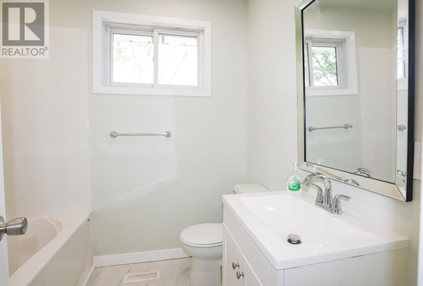 30 Copernicus Dr, Sault Ste. Marie, Ontario  P6A 6H2 - Photo 31 - SM261745