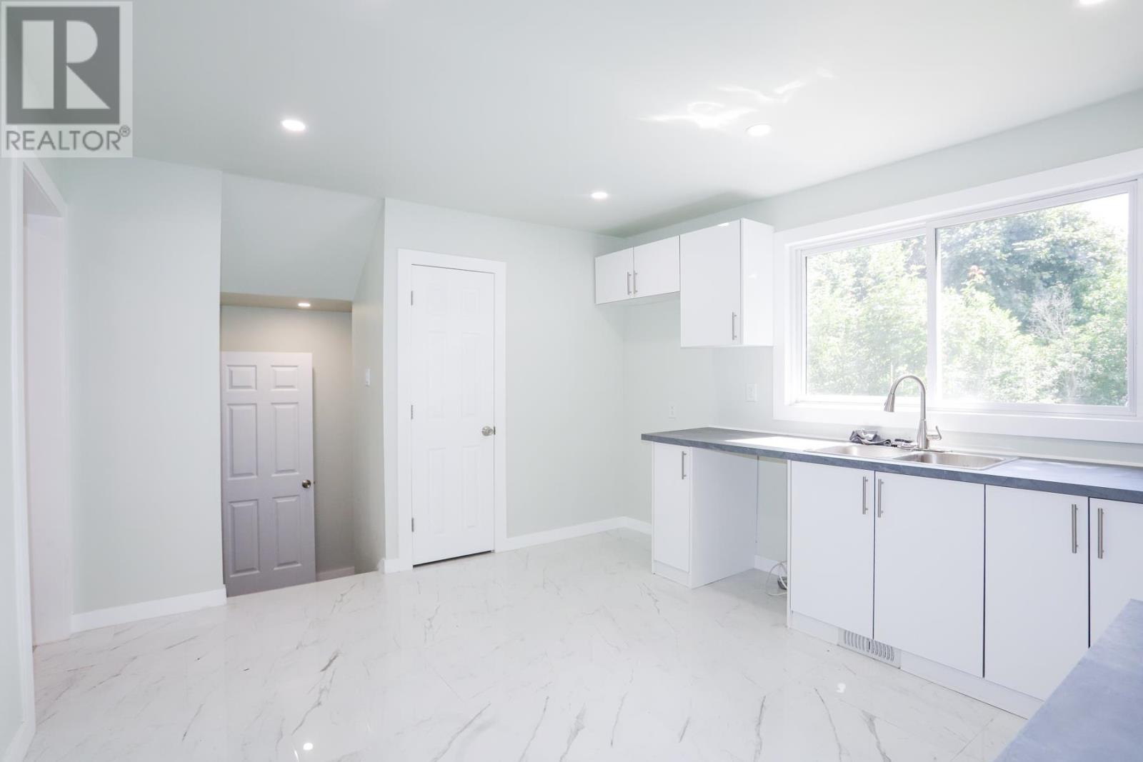 30 Copernicus Dr, Sault Ste. Marie, Ontario  P6A 6H2 - Photo 9 - SM261745