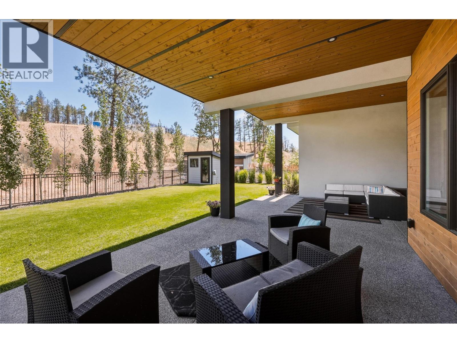 10245 Beacon Hill Drive, Lake Country, British Columbia  V4V 0A9 - Photo 66 - 10394226