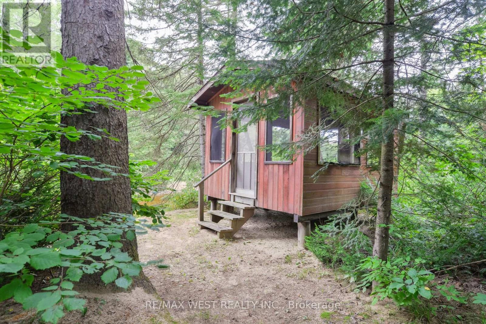 52 Robert Road W, Huntsville, Ontario  P1H 2J4 - Photo 10 - X13663488