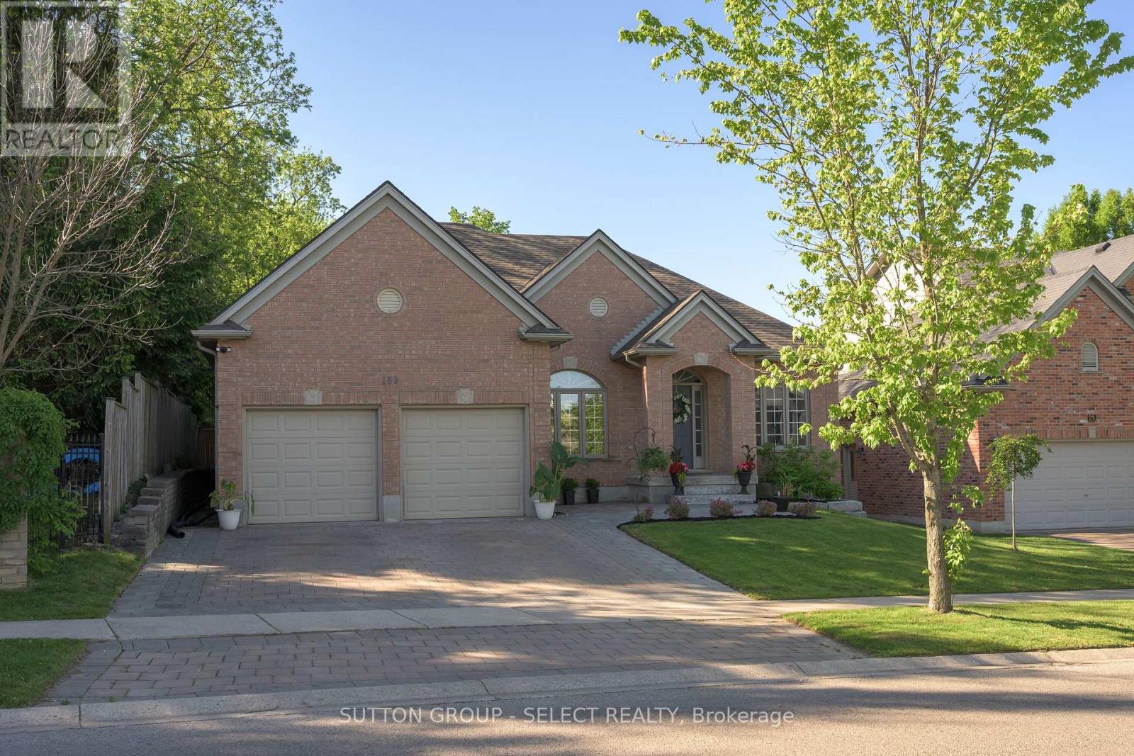 135 Plane Tree Drive, London North, Ontario  N6G 5H4 - Photo 2 - X13663720