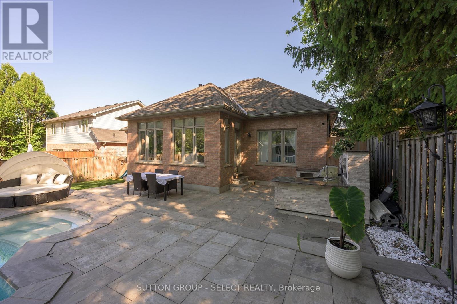 135 Plane Tree Drive, London North, Ontario  N6G 5H4 - Photo 38 - X13663720