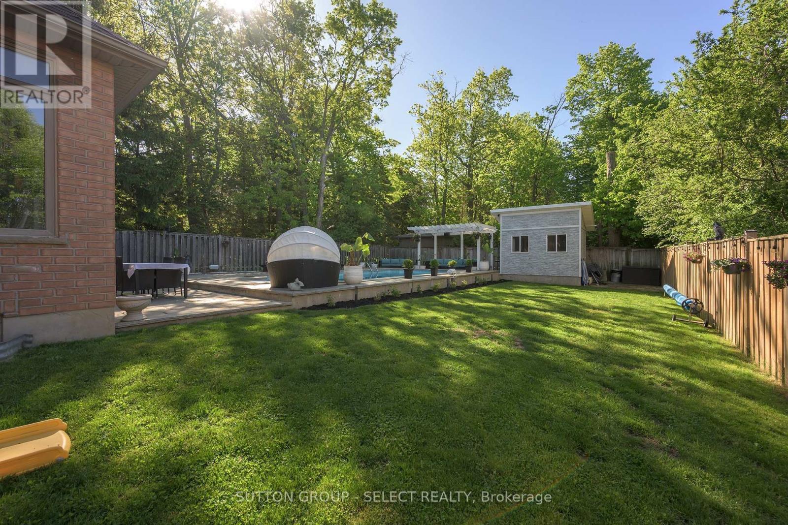 135 Plane Tree Drive, London North, Ontario  N6G 5H4 - Photo 42 - X13663720
