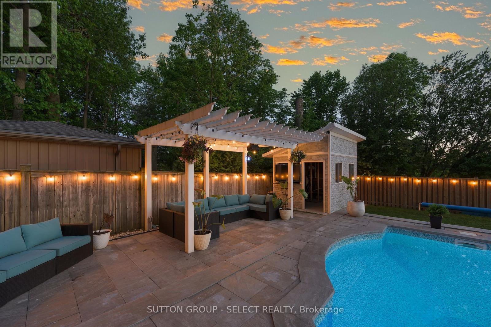135 Plane Tree Drive, London North, Ontario  N6G 5H4 - Photo 45 - X13663720