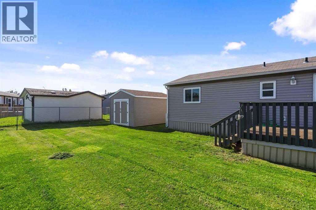39 Keystone Crossing, Whitecourt, Alberta  T7S 0B3 - Photo 3 - A2320142