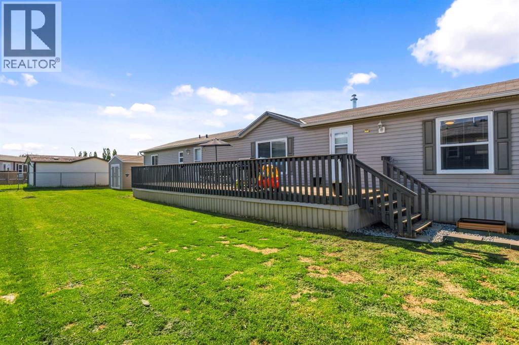 39 Keystone Crossing, Whitecourt, Alberta  T7S 0B3 - Photo 2 - A2320142