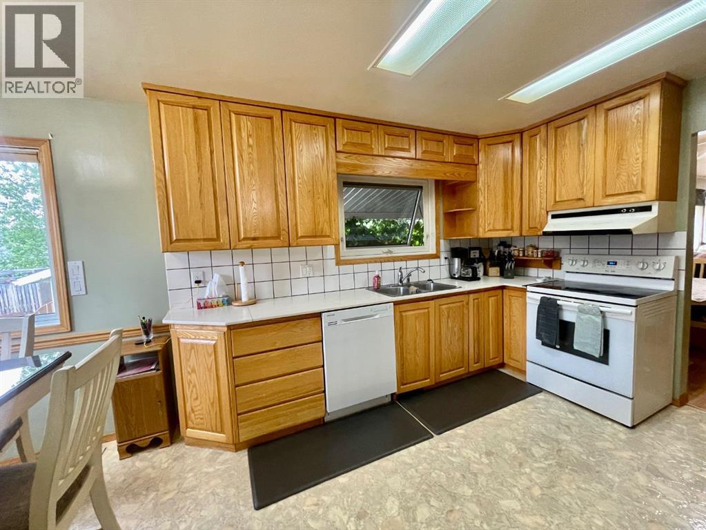 1418 53 Street, Edson, Alberta  T7E 1H5 - Photo 10 - A2335351