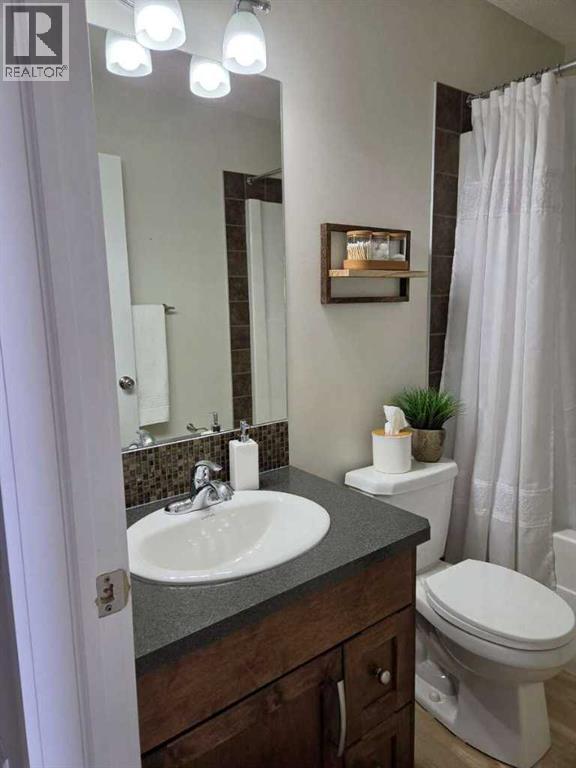 1346 Kings Heights Way Se, Airdrie, Alberta  T4A 0R9 - Photo 28 - A2323731