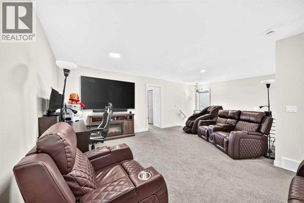 27 Belvedere Point Se, Calgary, Alberta  T2A 7Y9 - Photo 39 - A2324593