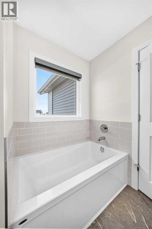 27 Belvedere Point Se, Calgary, Alberta  T2A 7Y9 - Photo 29 - A2324593