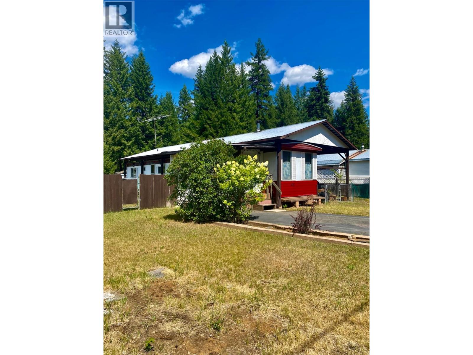 437 WILDWOOD ROAD Road, Clearwater, British Columbia