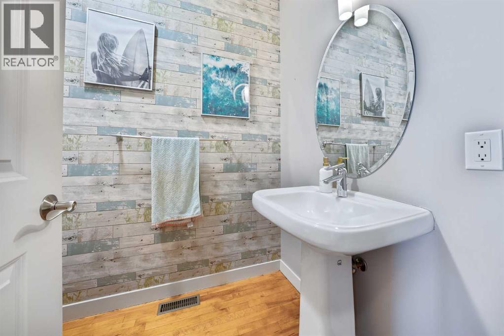109 Seagreen Link, Chestermere, Alberta  T1X 0E7 - Photo 16 - A2329986
