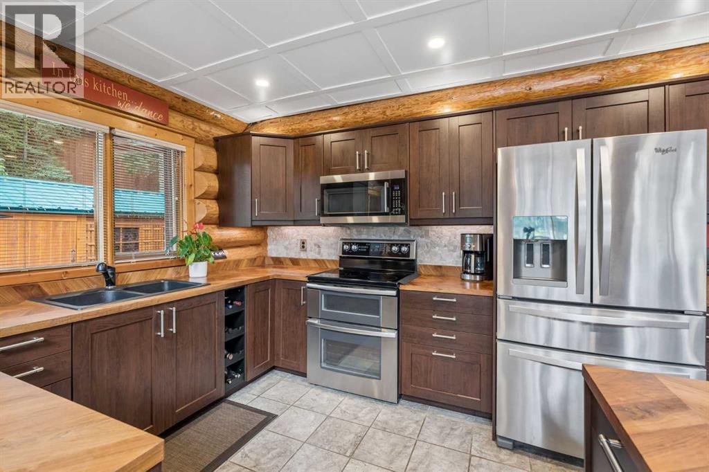 12 Yoho Tinda Road, Bragg Creek, Alberta  T0L 0K0 - Photo 11 - A2334134