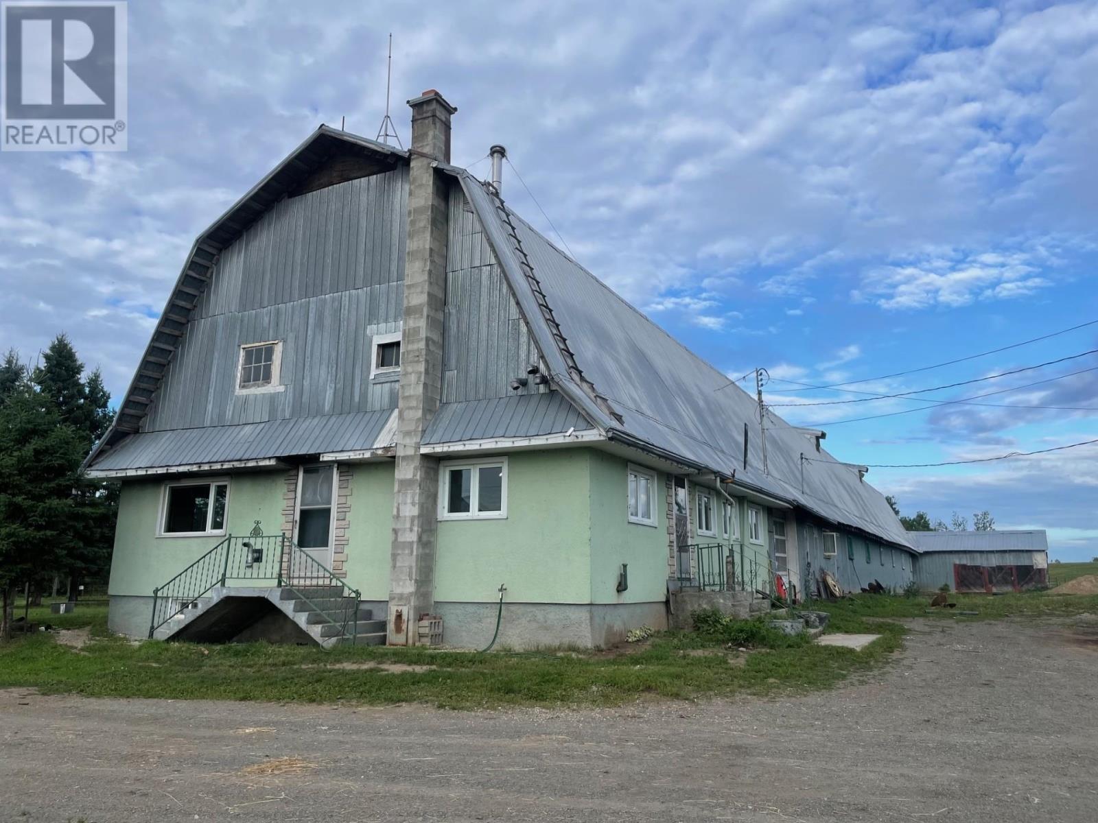 98 Whittaker Rd, Kakabeka Falls, Ontario  P0T 1W0 - Photo 1 - TB2602308
