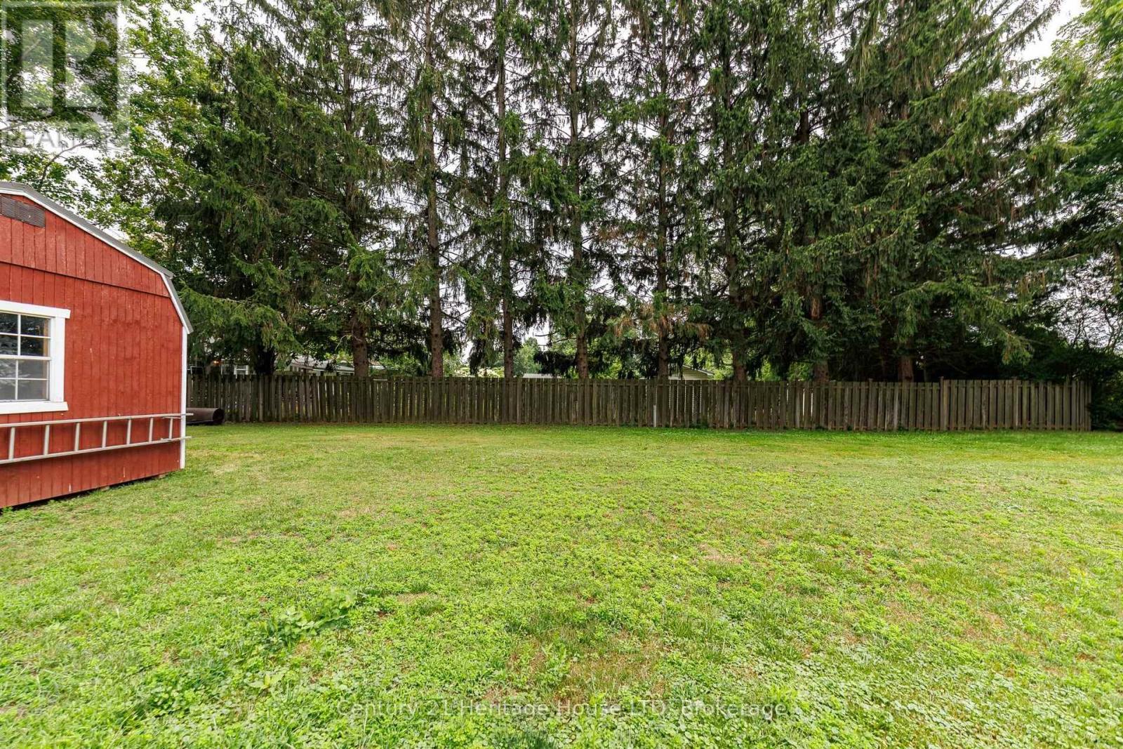 182 Bertie Street, Fort Erie, Ontario  L2A 1Z1 - Photo 4 - X13663774