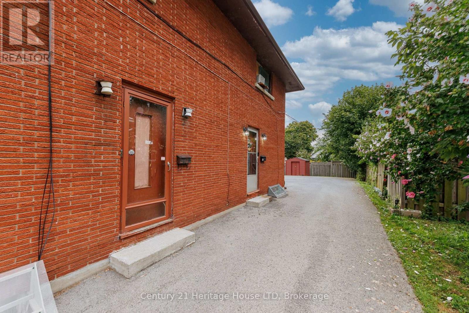 146 Central Avenue, Fort Erie, Ontario  L2A 3S7 - Photo 2 - X13663786
