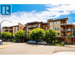 417 733 W 14TH STREET, North Vancouver, British Columbia