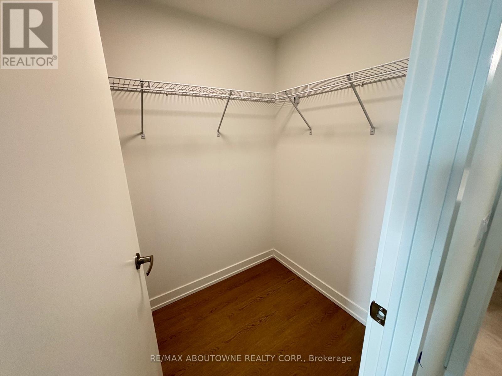 1215 - 4010 Eglinton Avenue W, Toronto, Ontario  M9A 0G5 - Photo 9 - W13660700