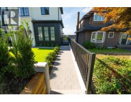 Lower 5770 KITCHENER STREET, Burnaby, British Columbia