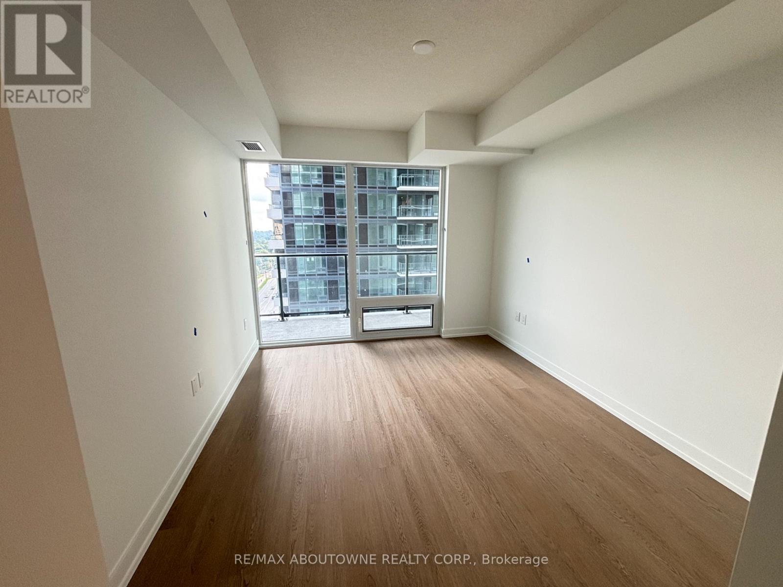 1215 - 4010 Eglinton Avenue W, Toronto, Ontario  M9A 0G5 - Photo 6 - W13660700