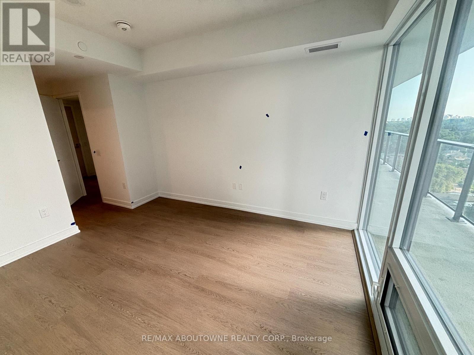 1215 - 4010 Eglinton Avenue W, Toronto, Ontario  M9A 0G5 - Photo 7 - W13660700