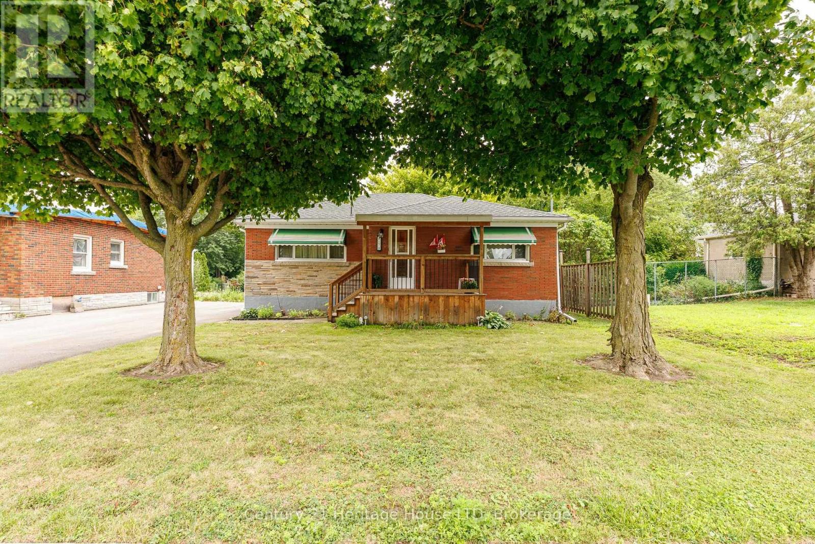 170 Aberdeen Street, Fort Erie, Ontario  L2A 3Y6 - Photo 4 - X13663766