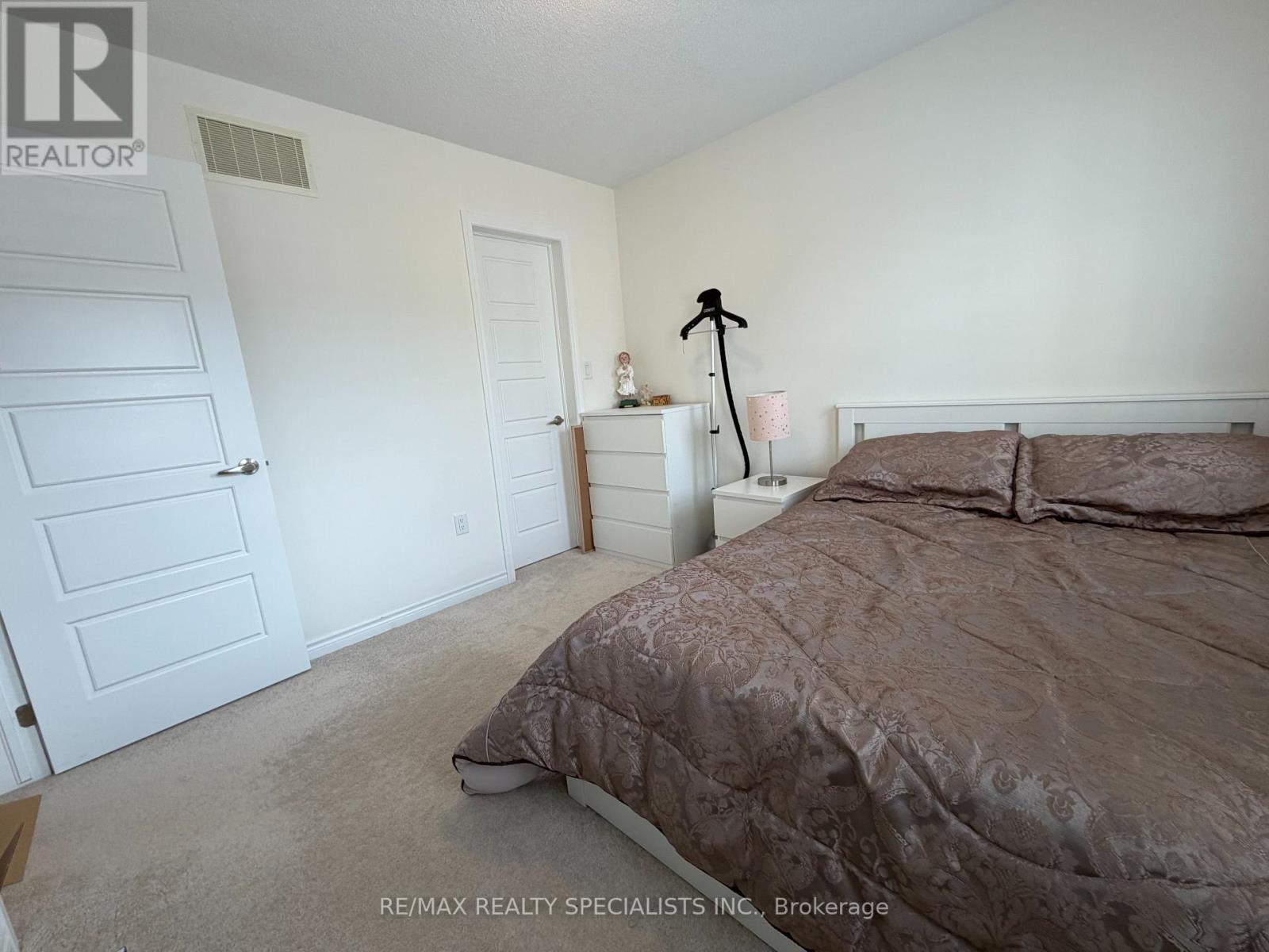 298 Beasley Terrace, Milton, Ontario  L9E 1C5 - Photo 16 - W13661696