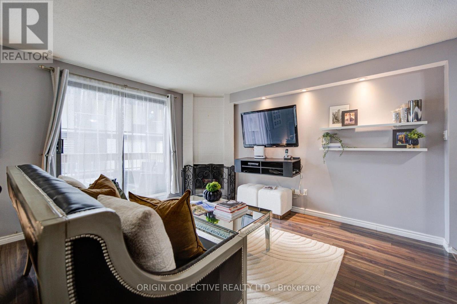 305 - 19 Dundonald Street, Toronto, Ontario  M4Y 1K3 - Photo 10 - C13663676