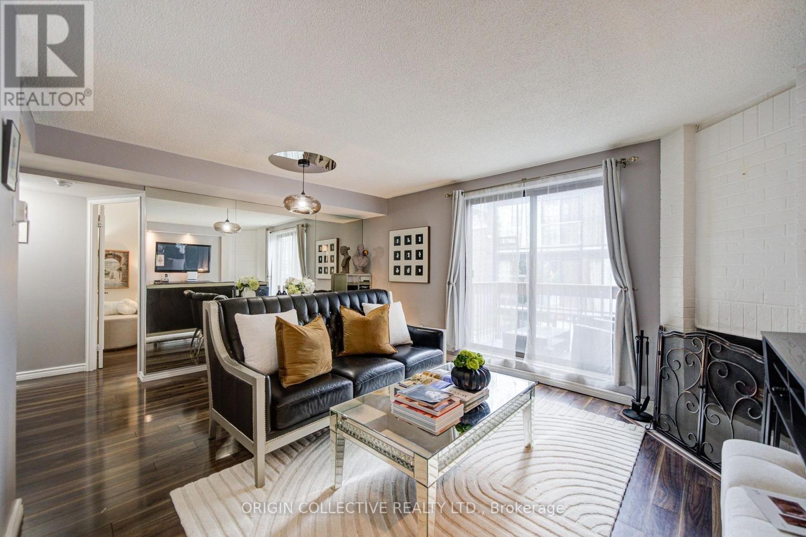 305 - 19 Dundonald Street, Toronto, Ontario  M4Y 1K3 - Photo 12 - C13663676