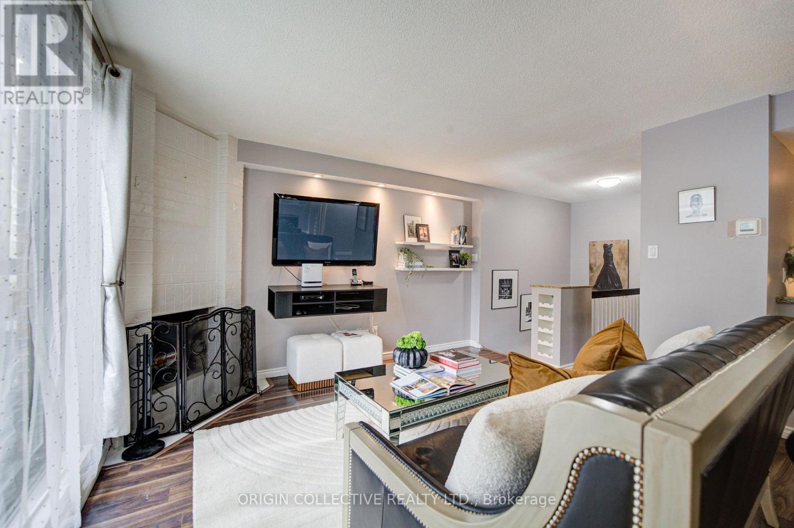 305 - 19 Dundonald Street, Toronto, Ontario  M4Y 1K3 - Photo 15 - C13663676