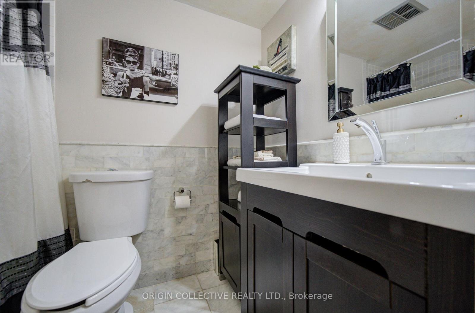 305 - 19 Dundonald Street, Toronto, Ontario  M4Y 1K3 - Photo 24 - C13663676