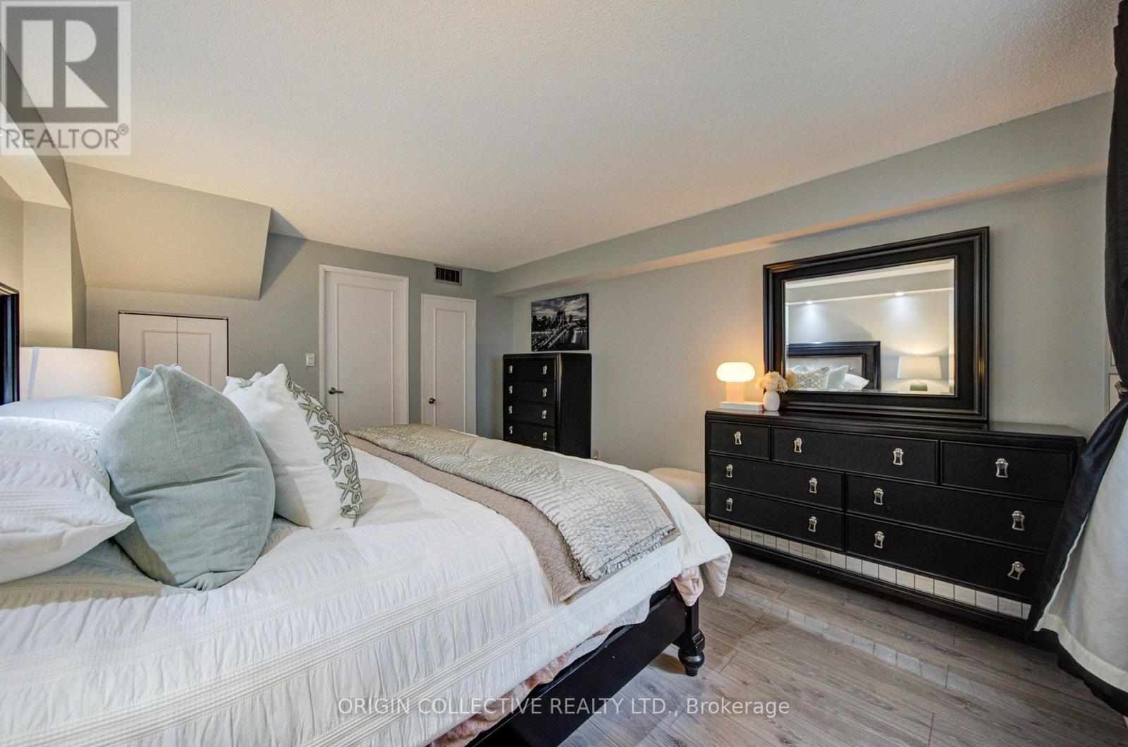 305 - 19 Dundonald Street, Toronto, Ontario  M4Y 1K3 - Photo 28 - C13663676