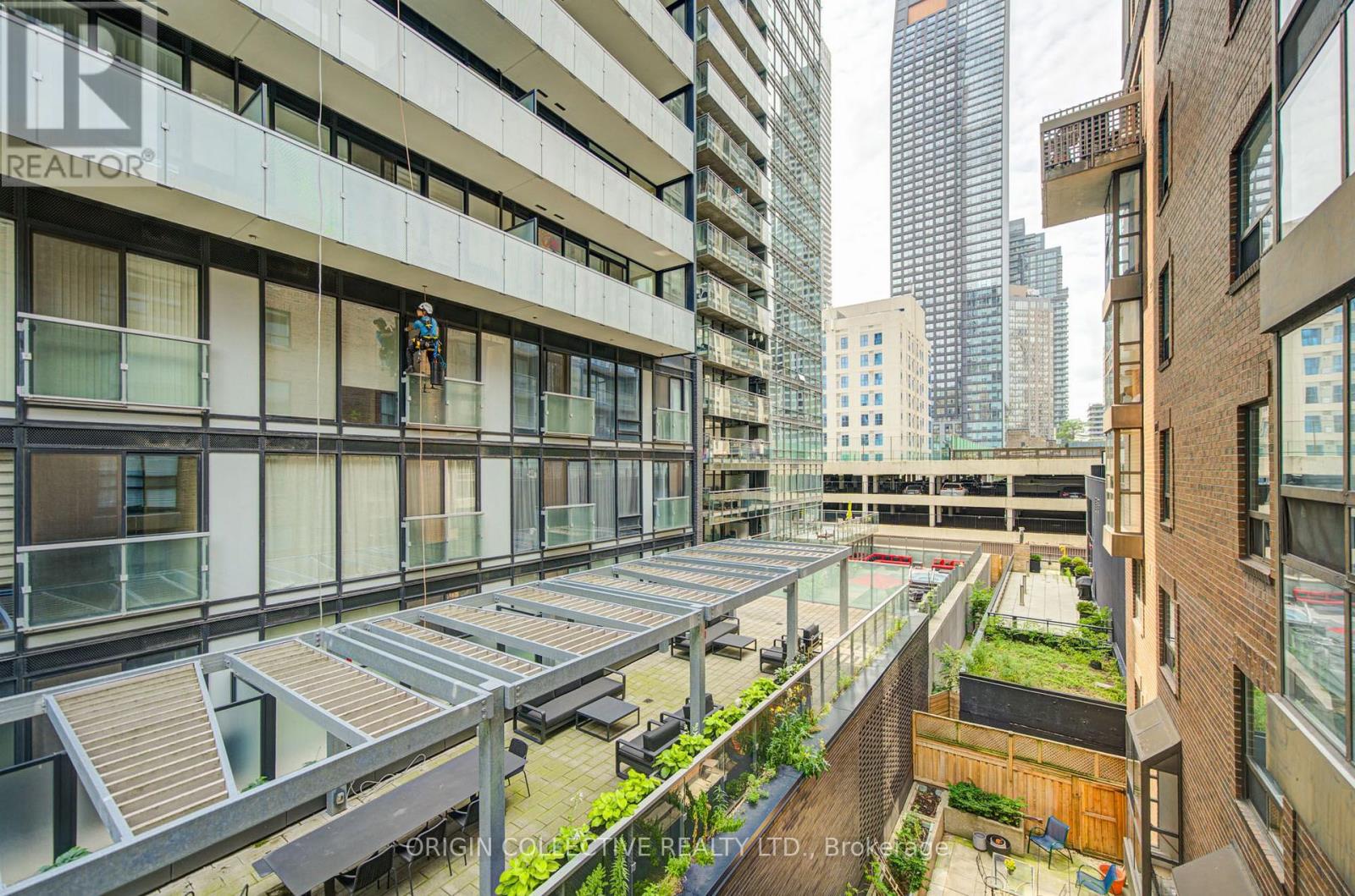 305 - 19 Dundonald Street, Toronto, Ontario  M4Y 1K3 - Photo 33 - C13663676