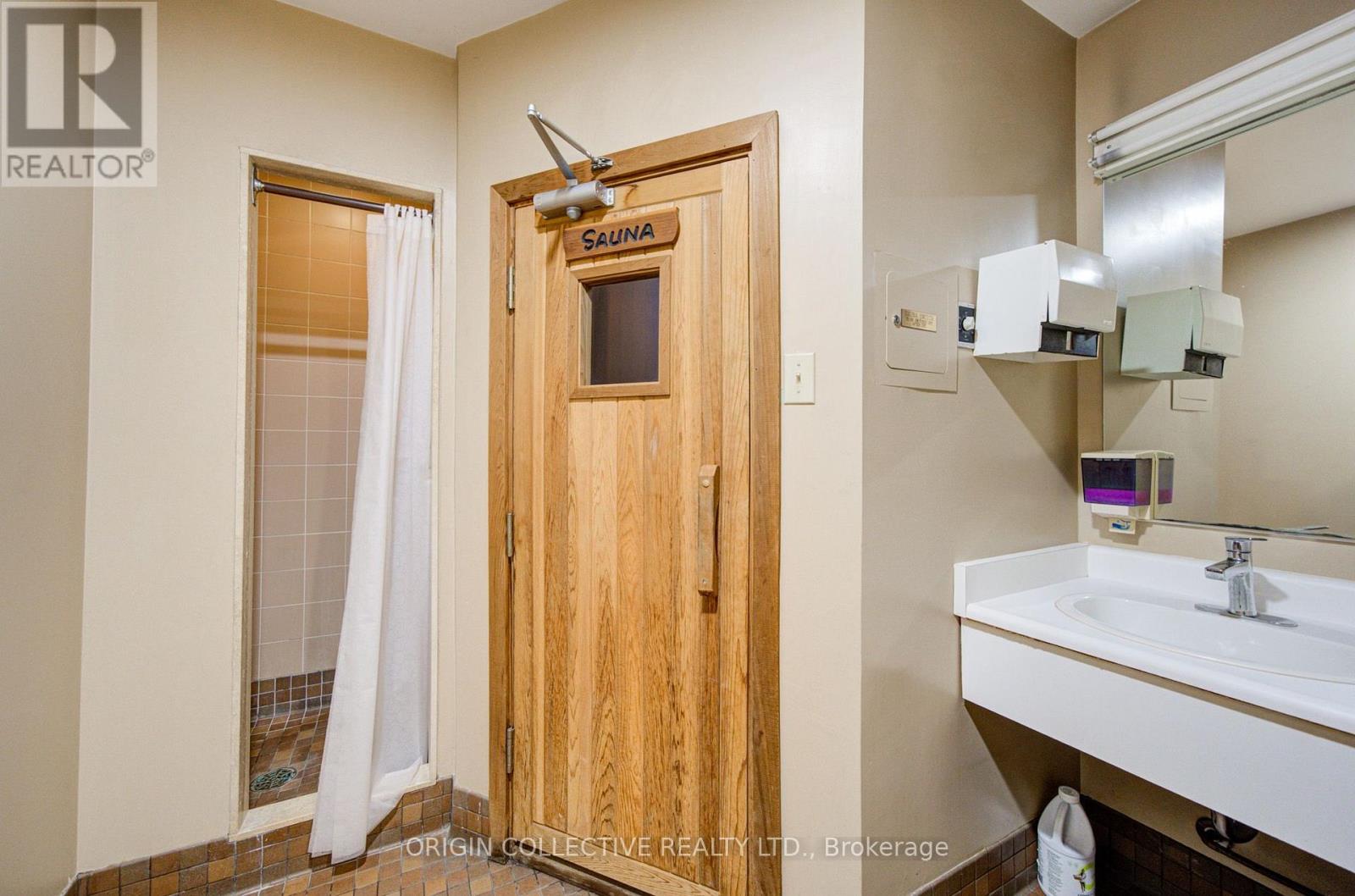 305 - 19 Dundonald Street, Toronto, Ontario  M4Y 1K3 - Photo 39 - C13663676