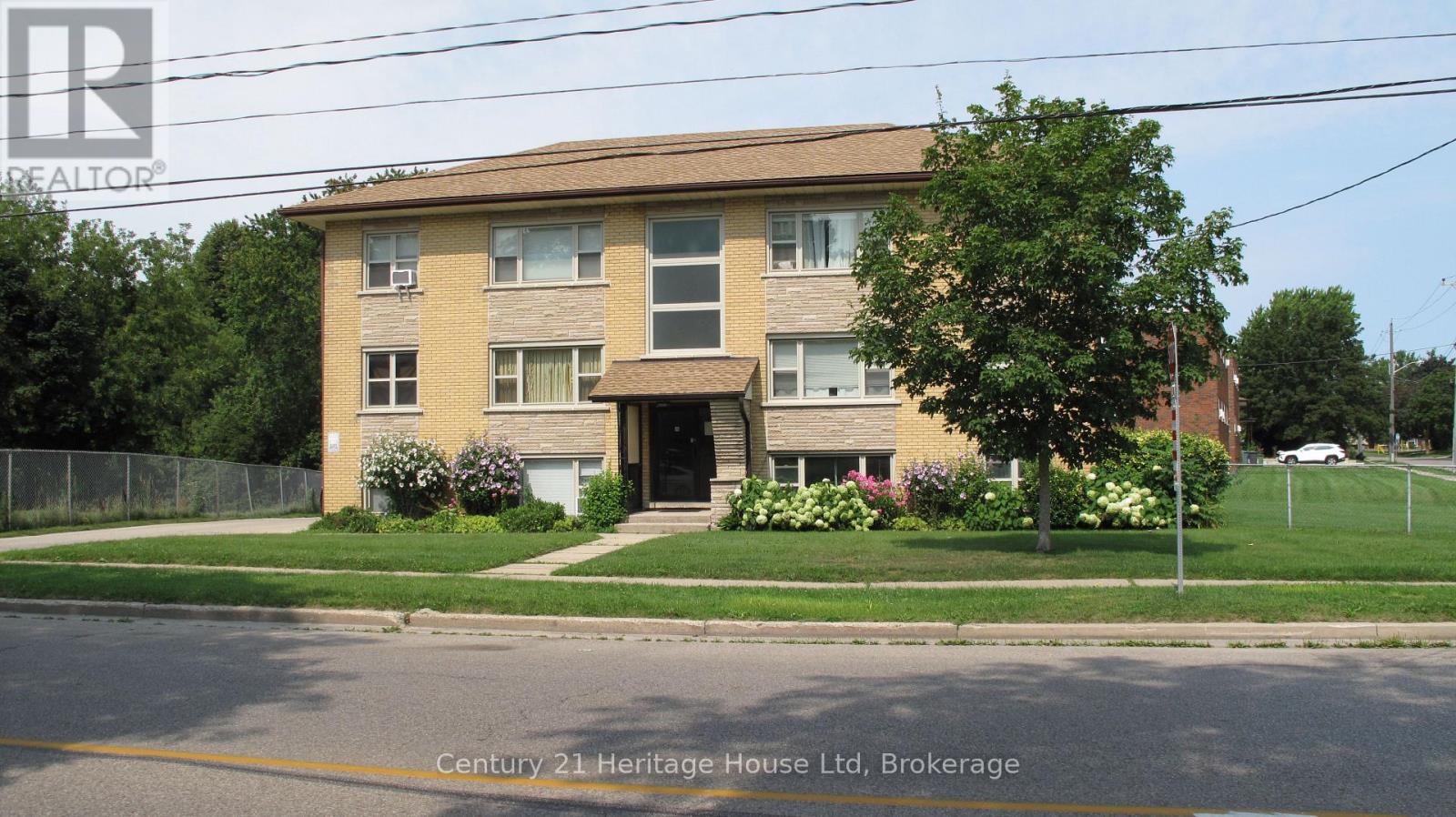 #6 - 126 Waverley Drive, Guelph (Riverside Park), Ontario  N1E 1G8 - Photo 2 - X13663644
