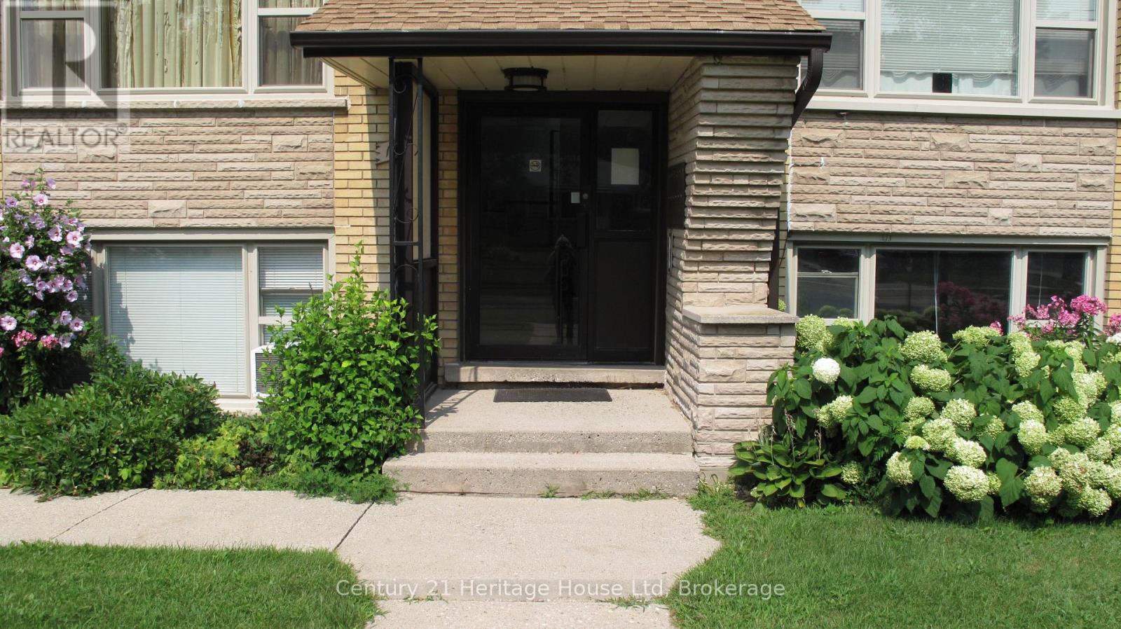 #6 - 126 Waverley Drive, Guelph (Riverside Park), Ontario  N1E 1G8 - Photo 5 - X13663644
