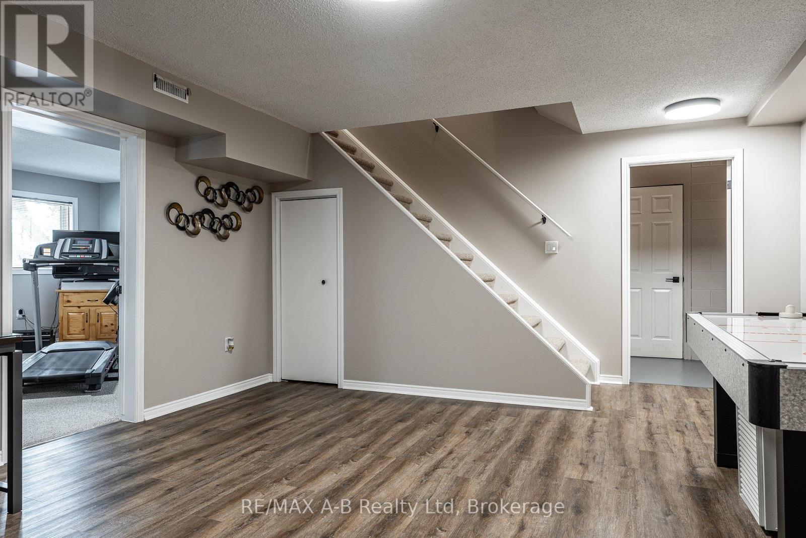 6 Hillside Court, St. Marys, Ontario  N4X 1C3 - Photo 31 - X13663698