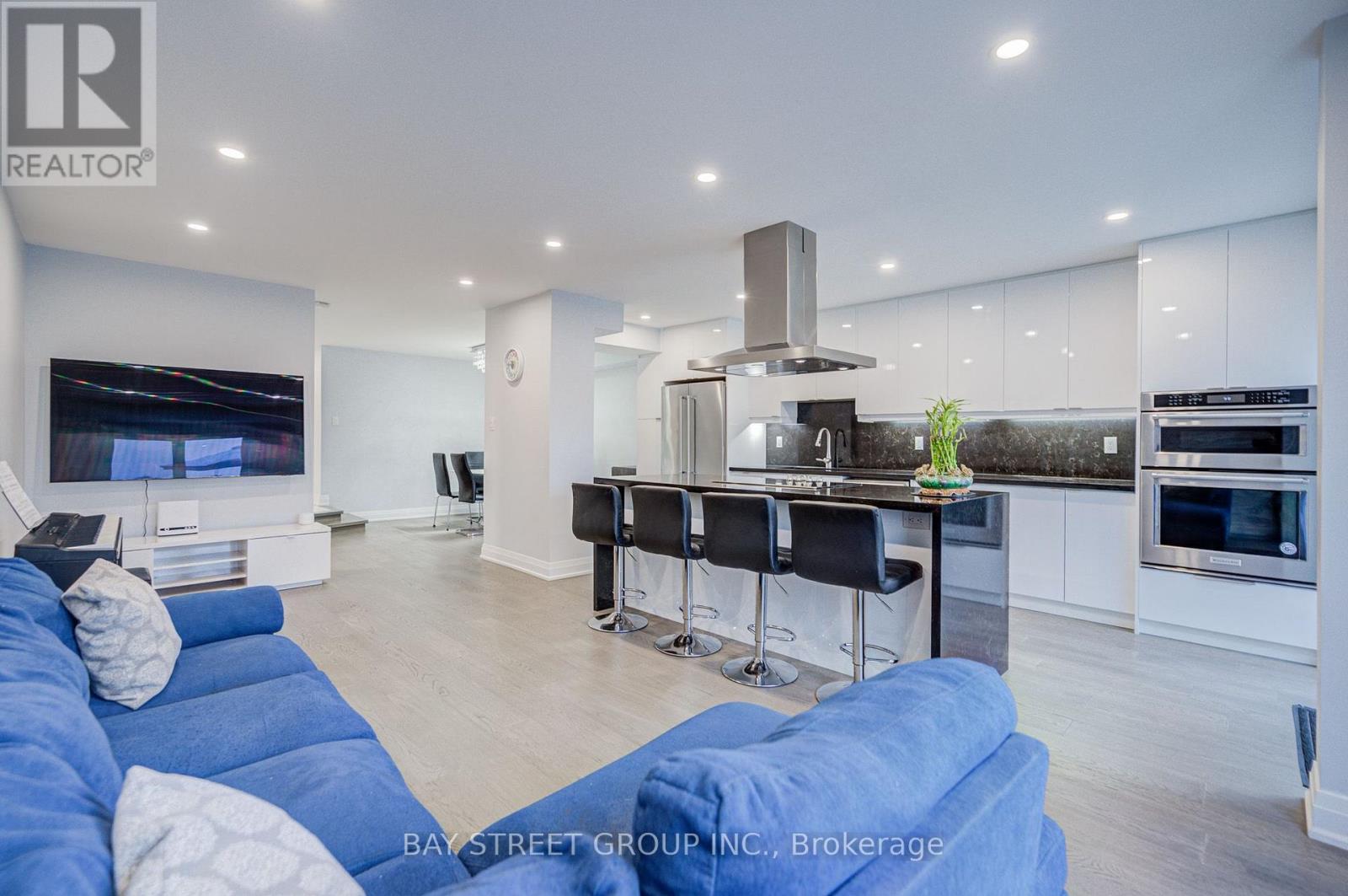 47 Becca Hall Trail, Toronto, Ontario  M1V 2T7 - Photo 19 - E13663694