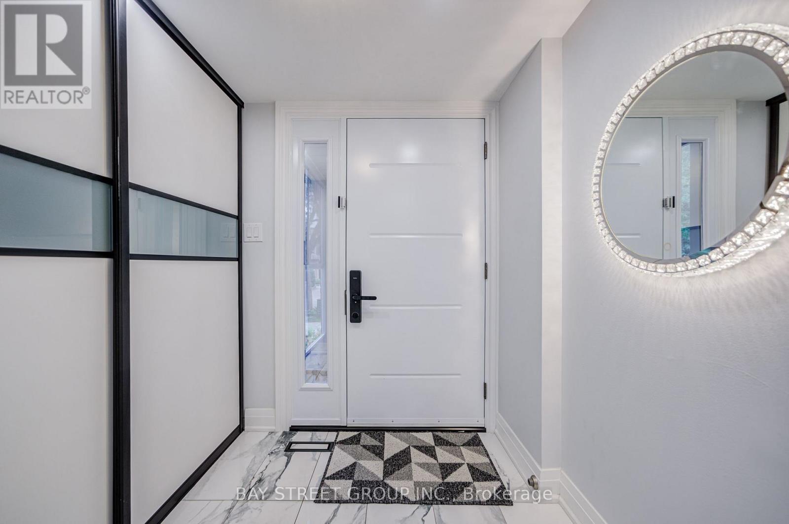 47 Becca Hall Trail, Toronto, Ontario  M1V 2T7 - Photo 4 - E13663694