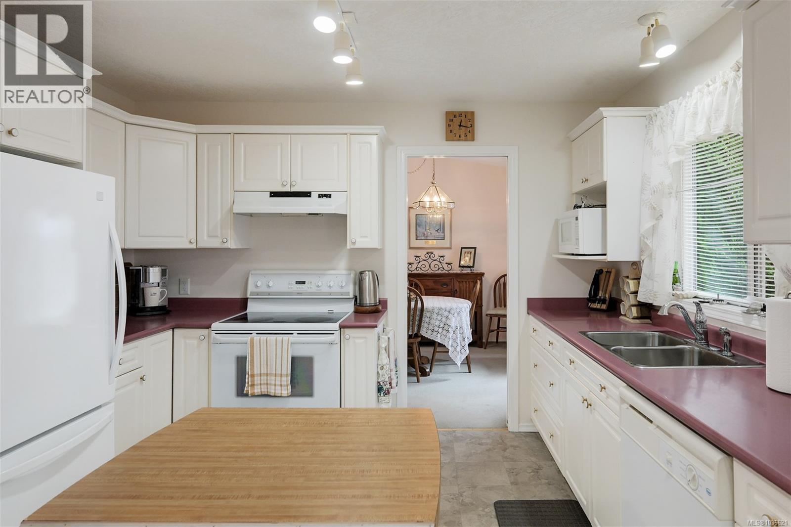 128 Camas Lane, View Royal, British Columbia  V9A 7M2 - Photo 15 - 1036621