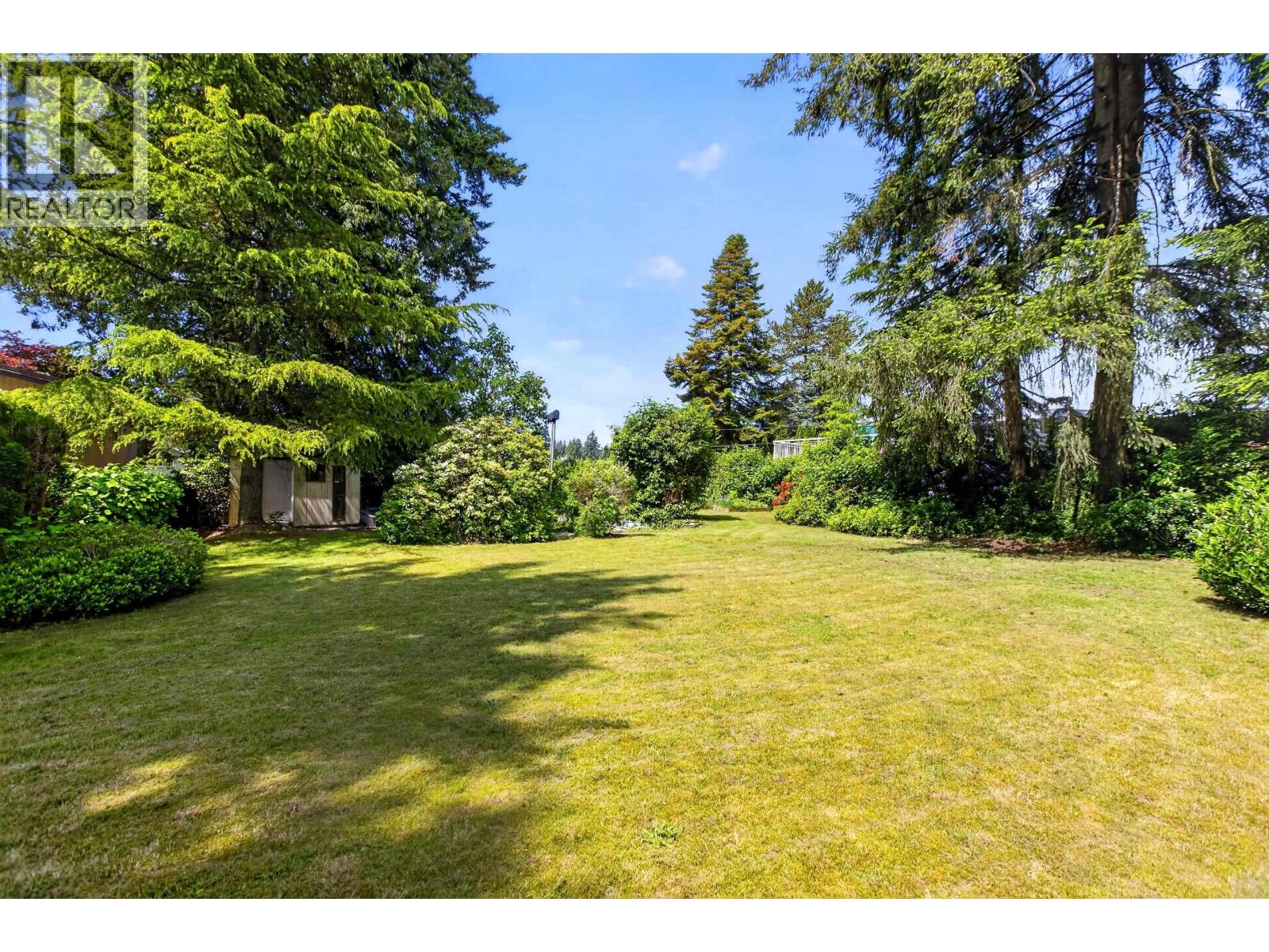655 Macintosh Street, Coquitlam, British Columbia  V3J 4Y4 - Photo 32 - R3128041
