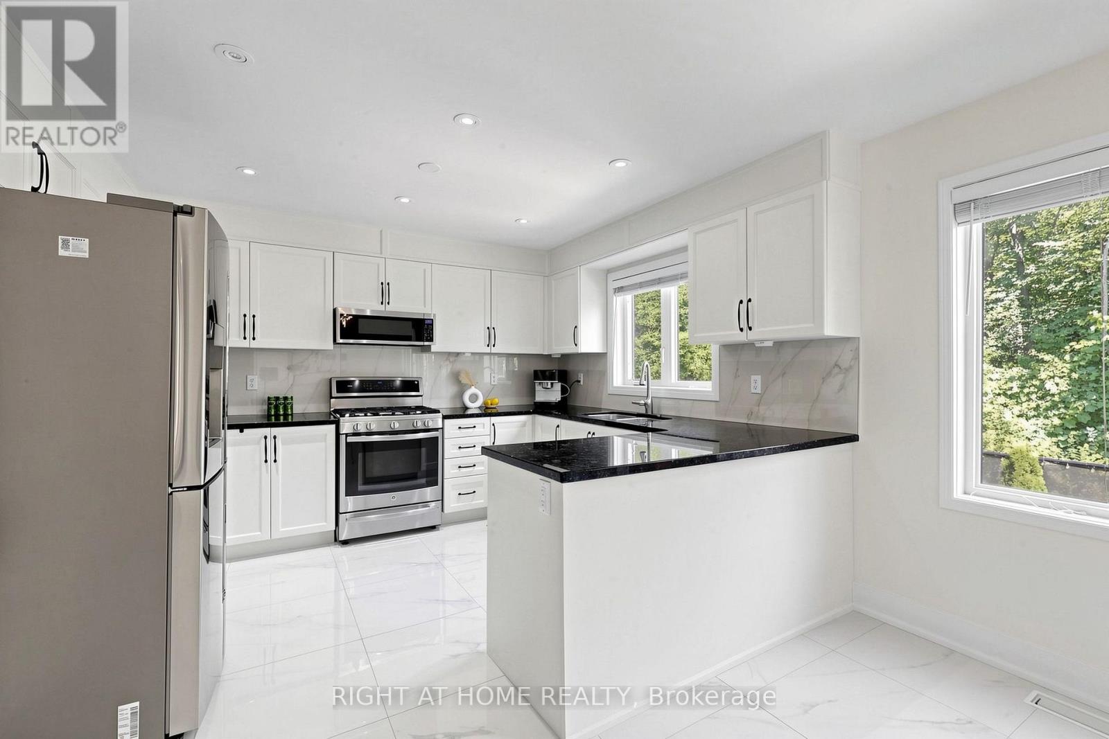 178 Delbert Circle, Whitchurch-Stouffville, Ontario  L4A 0Y7 - Photo 14 - N13663724