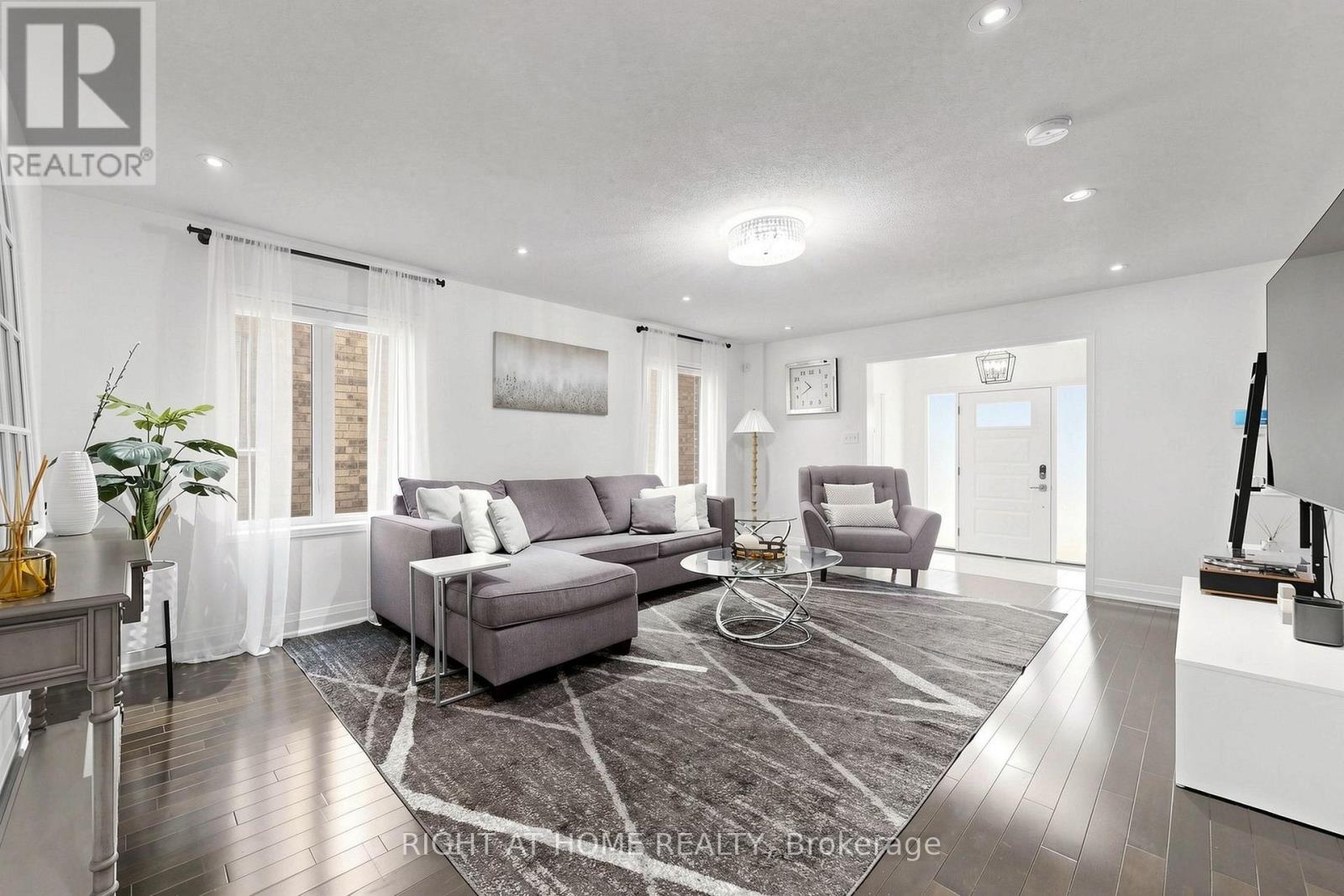 178 Delbert Circle, Whitchurch-Stouffville, Ontario  L4A 0Y7 - Photo 6 - N13663724