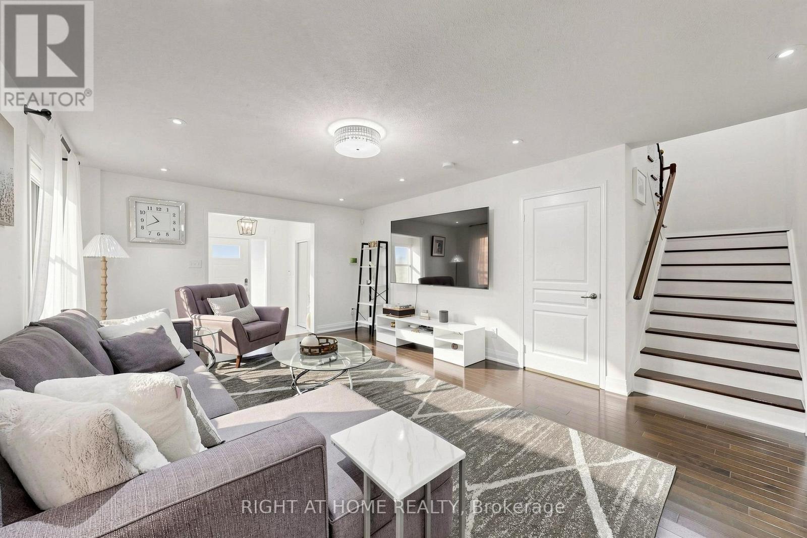 178 Delbert Circle, Whitchurch-Stouffville, Ontario  L4A 0Y7 - Photo 8 - N13663724
