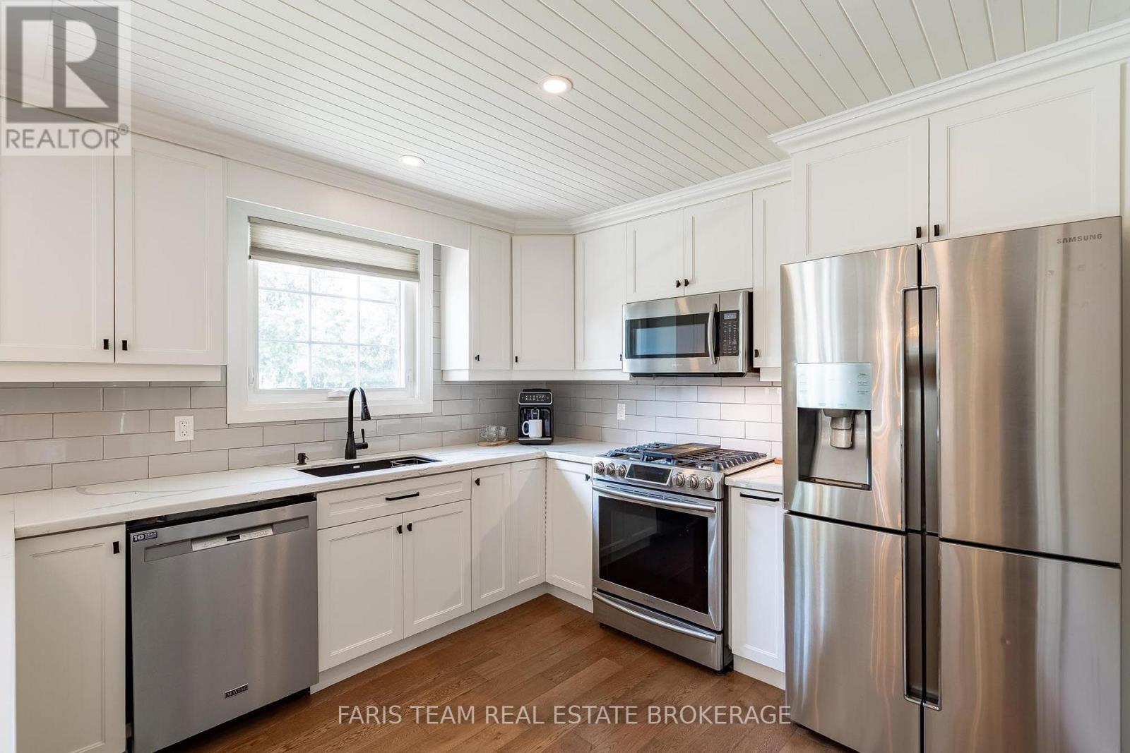 27 Poplar Crescent, Ramara (Brechin), Ontario  L0K 1B0 - Photo 6 - S13663648