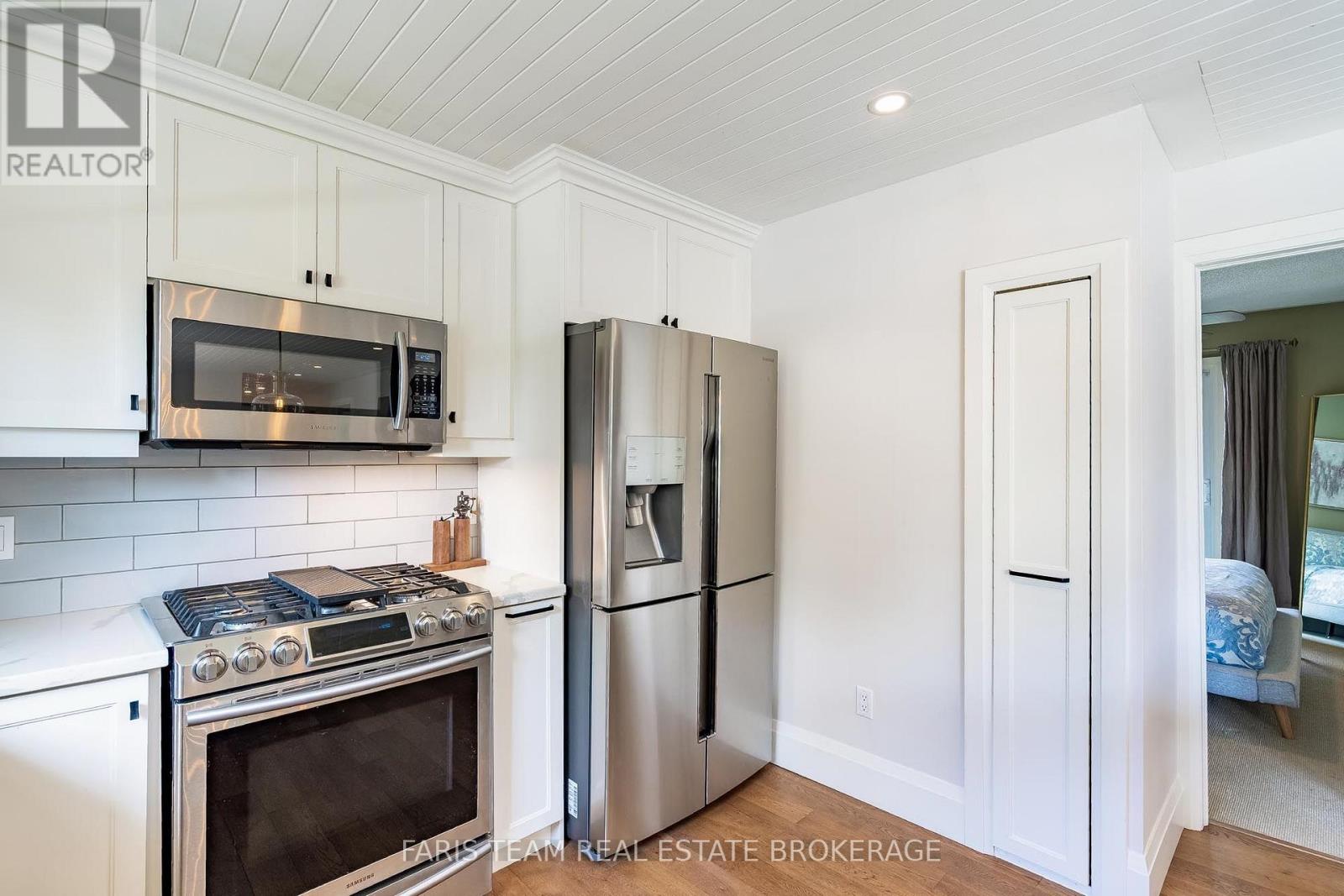 27 Poplar Crescent, Ramara (Brechin), Ontario  L0K 1B0 - Photo 7 - S13663648