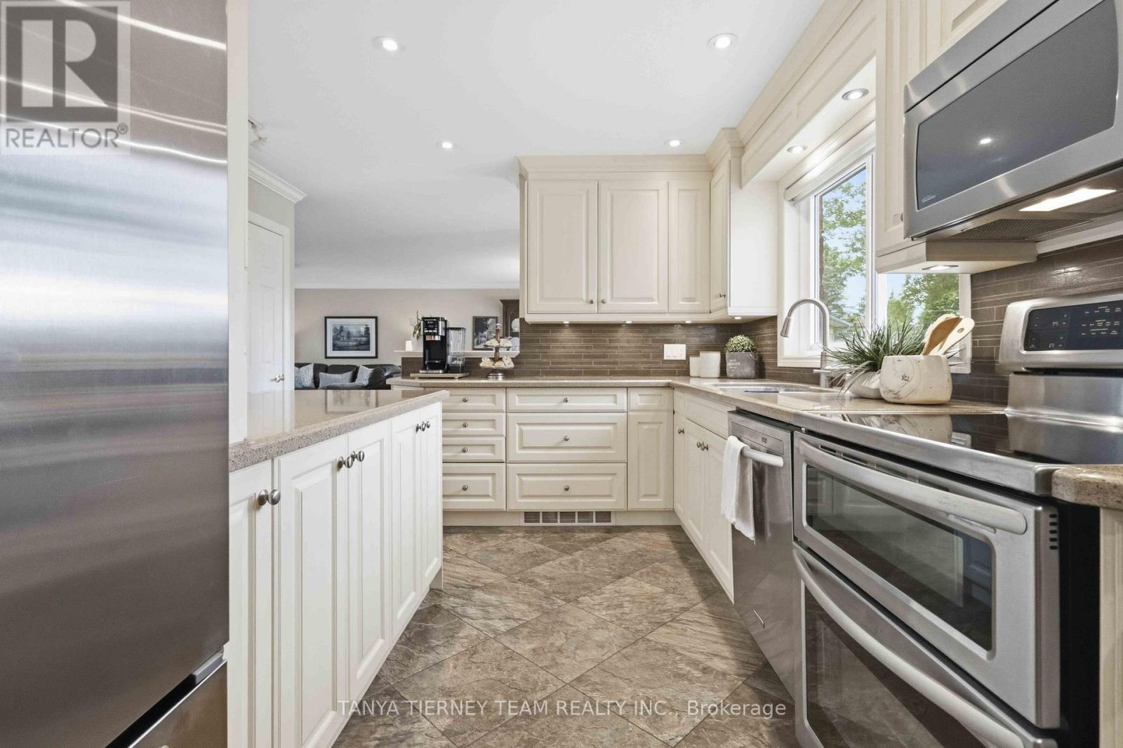 84 Turtle Path, Ramara (Brechin), Ontario  L0K 1B0 - Photo 17 - S13663678