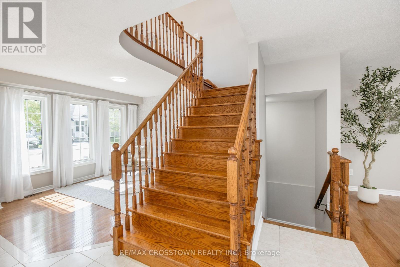 22 Maple Crown Terrace, Barrie (Innis-Shore), Ontario  L4M 7H4 - Photo 21 - S13663730
