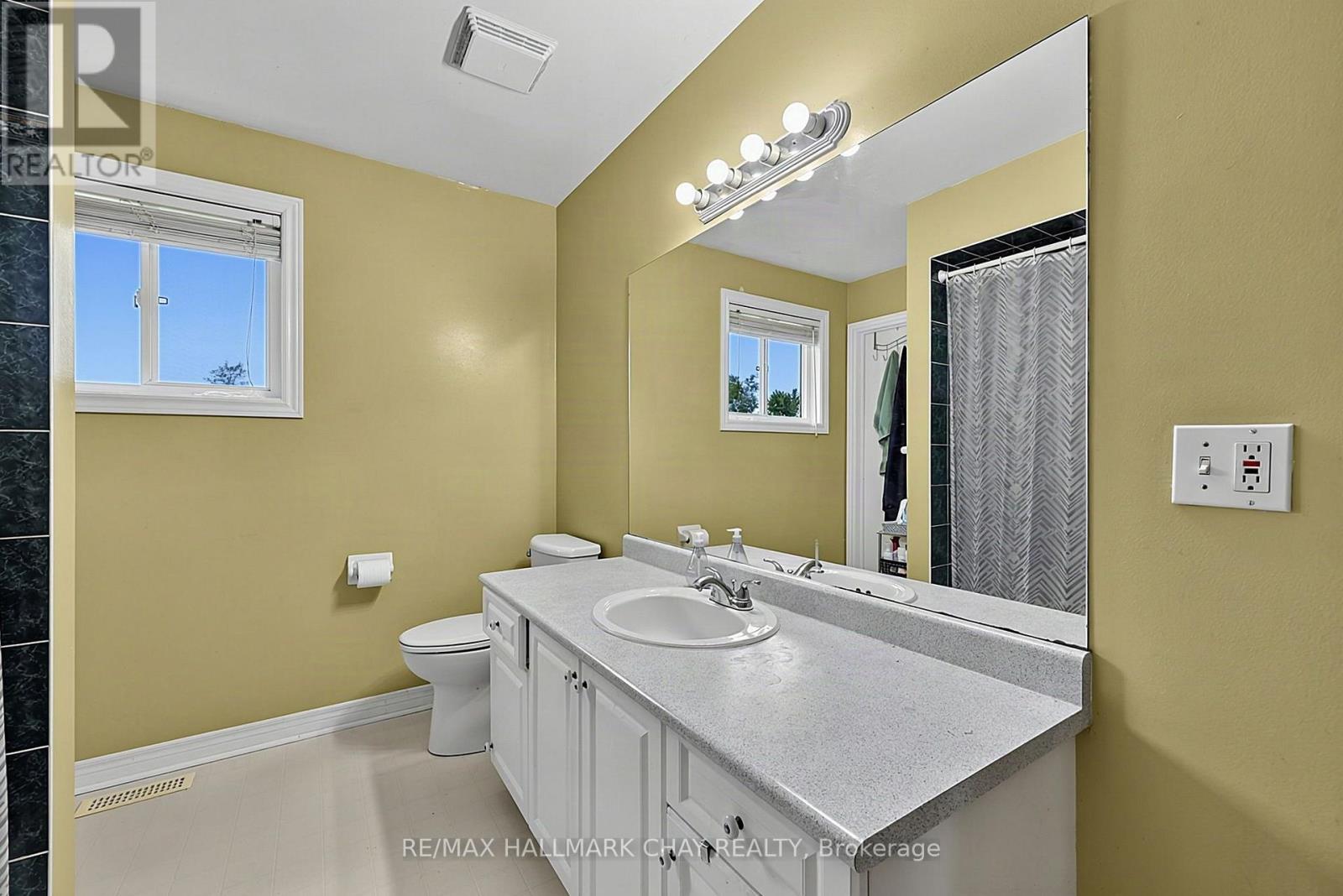 1 Dean Court, Wasaga Beach, Ontario L9Z 1J9 - Photo 28 - S13663746