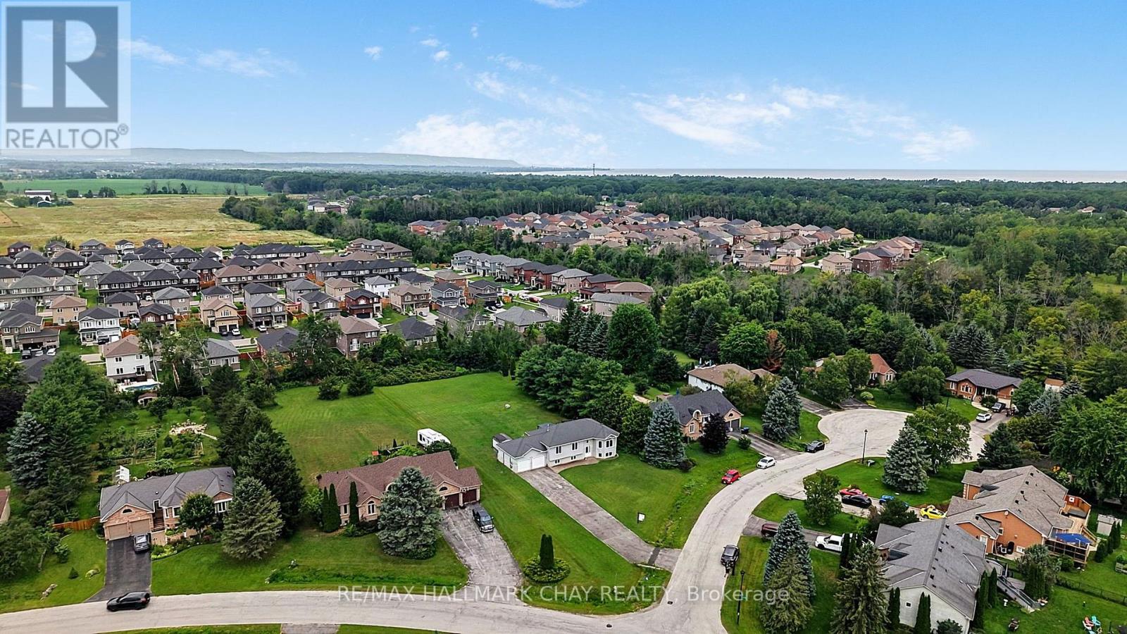 1 Dean Court, Wasaga Beach, Ontario L9Z 1J9 - Photo 5 - S13663746